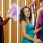 Így szervezhetünk fenntartható és szórakoztató ruhacserét a barátnőinkkel