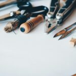 Így alakíthatunk ki praktikus és jól felszerelt műhelyt a garázsunkban