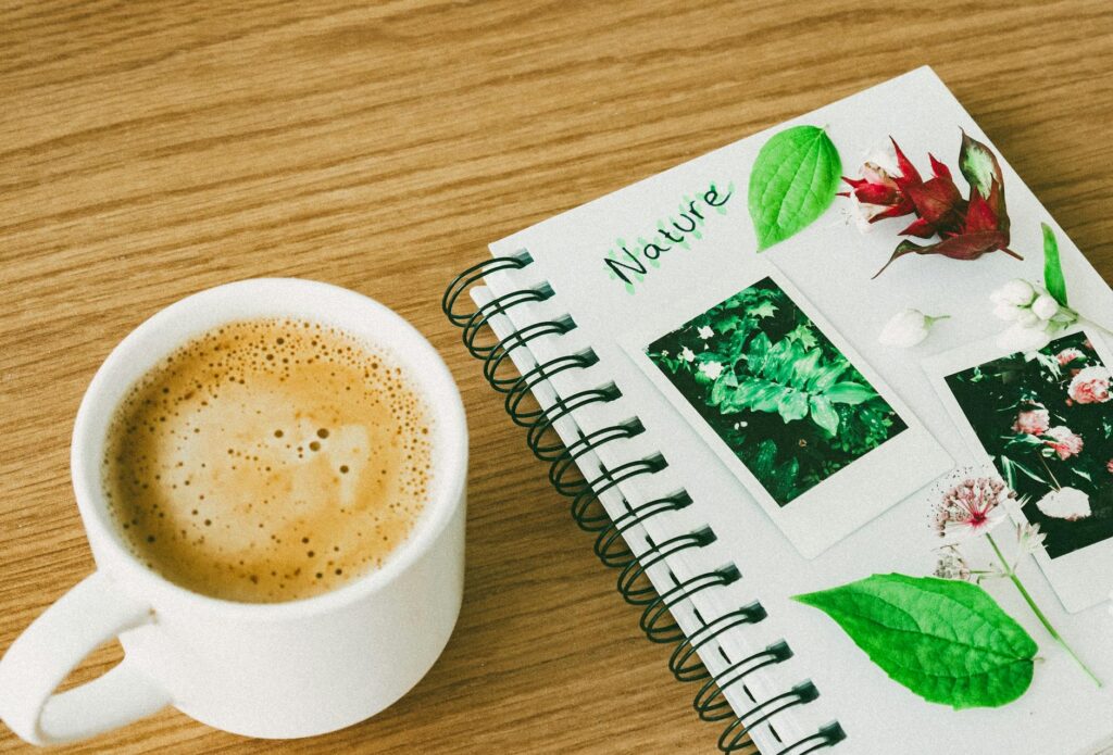 Miért érdemes végre elkezdeni a papíralapú naplóírást a digitális világban?