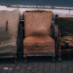 Hogyan lehelhetünk új életet a kopott bútorainkba saját kezűleg?