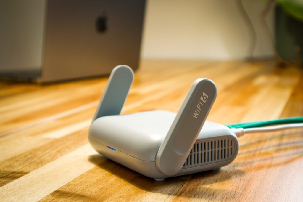 Így szüntethetjük meg a gyenge Wi-Fi jelet és a lassú otthoni internetet